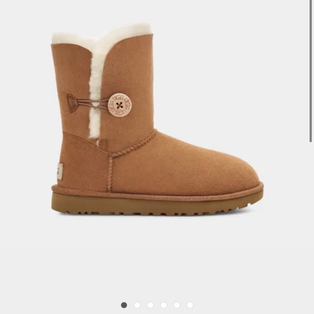 Ugg K Bailey Button Ll - image 1